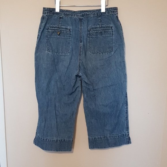 Jones High Rise Capris - Picture 2 of 3